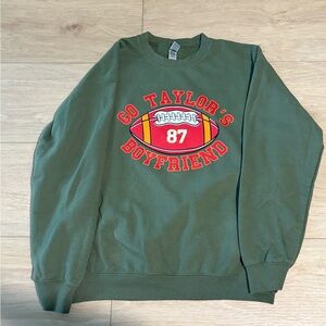 Go Taylors Boyfriend Kansas Taylor Swift crewneck size M